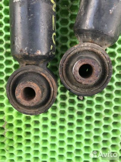 Амортизатор задний Honda Accord