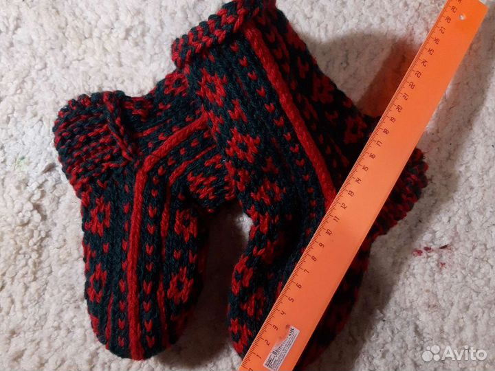 Детские вязаные носочки