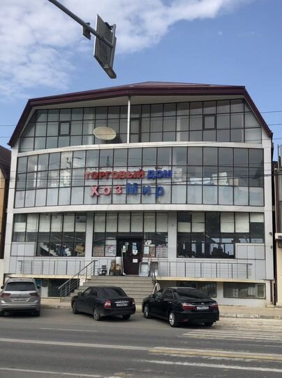 Свободного назначения, 350 м² и 5 офисных помещени