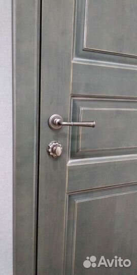 Двери межкомнатные из массива