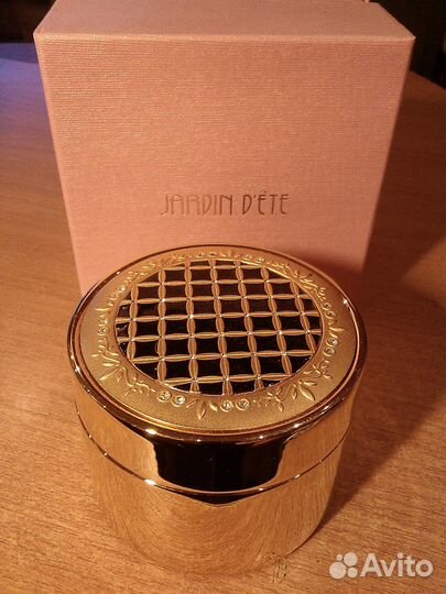 Шкатулка со стразами