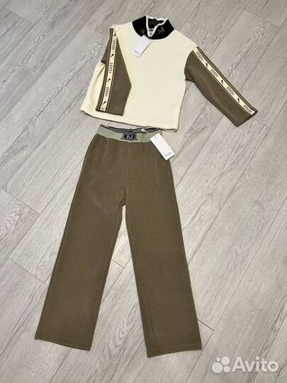 Костюм детский 140 теплый новый