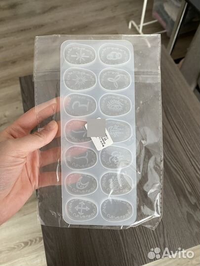 Силиконовая форма с рунами для воска, эпоксидной