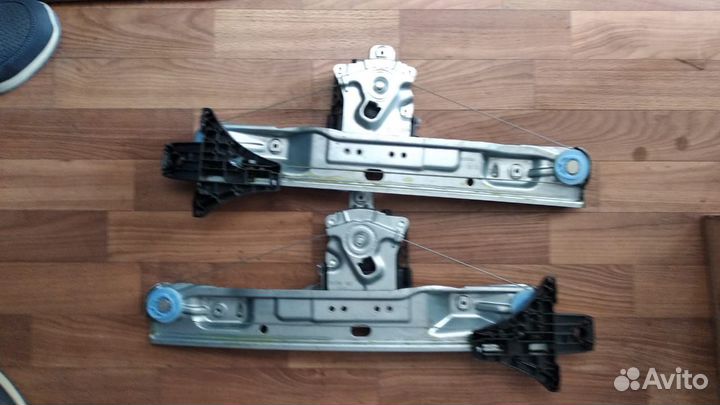 Стеклопоподъёмник задний правый Opel Insignia