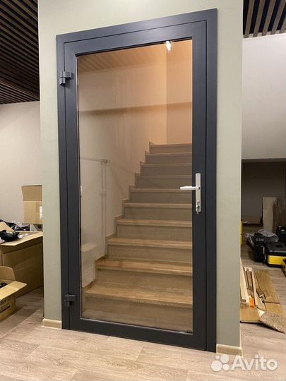 Дверь алюминиевая / Алюминиевые двери с гарантией