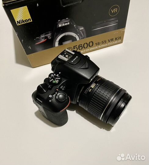 Зеркальный фотоаппарат nikon