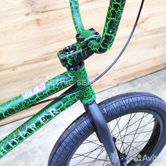 Трюковой велосипед BMX