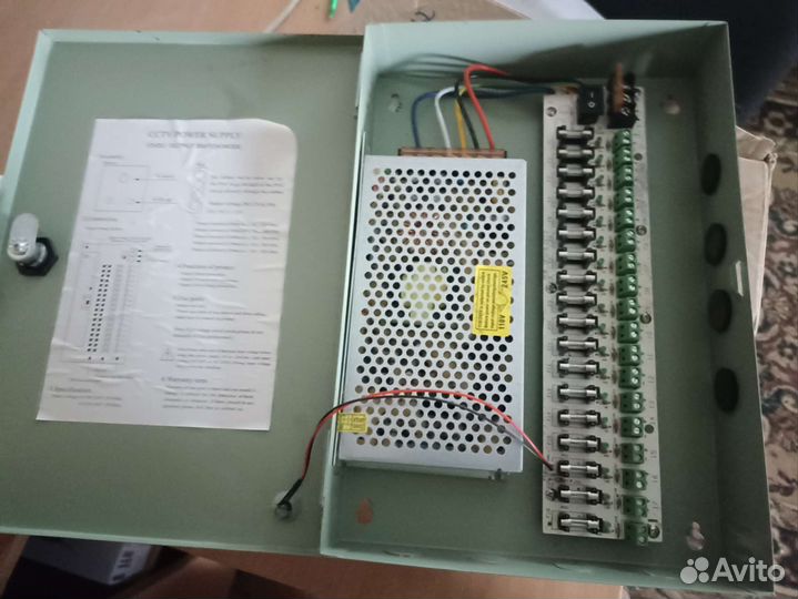 Блок питания для видеокамер