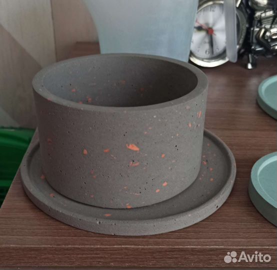 Кашпо для цветов