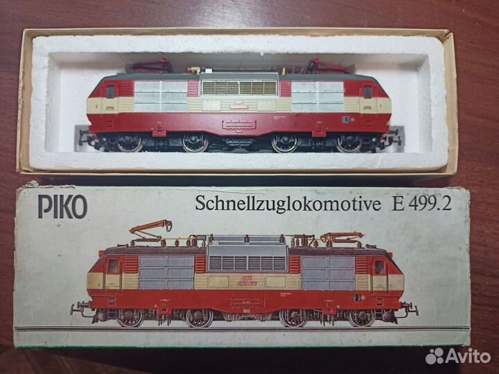 Электровоз для железной дороги ES499 Piko ГДР 1:87