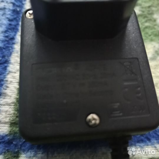 Зарядное устройство