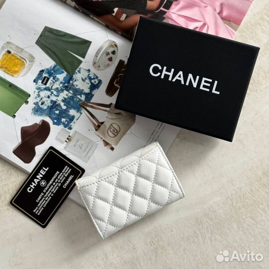 Кошелек женский chanel белый