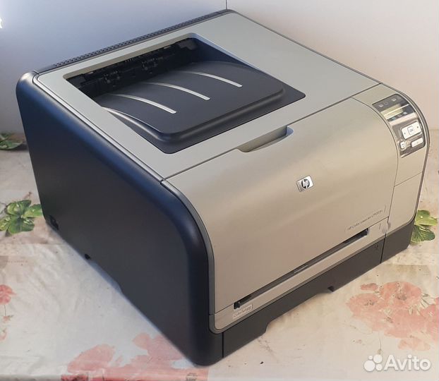 Цветной лазерный принтер HP LaserJet CP1515n