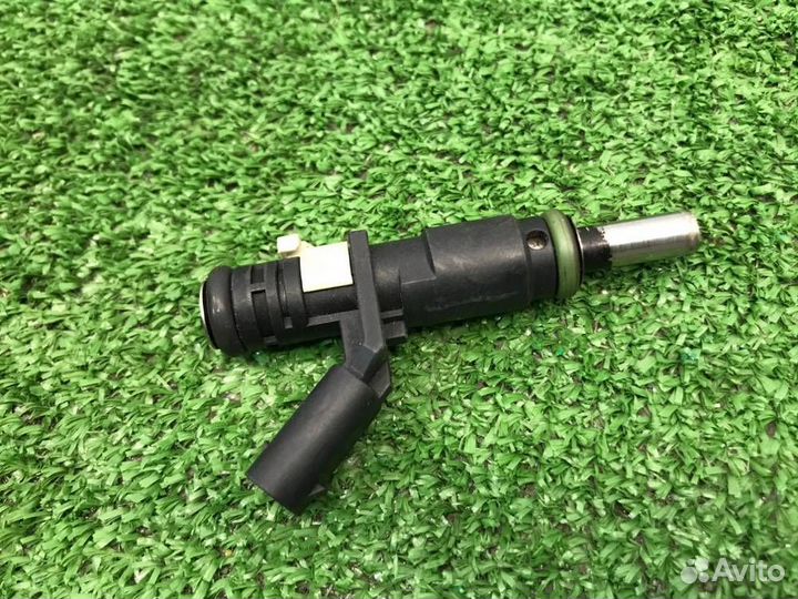 Форсунка инжекторная Mercedes-Benz E-280 W211