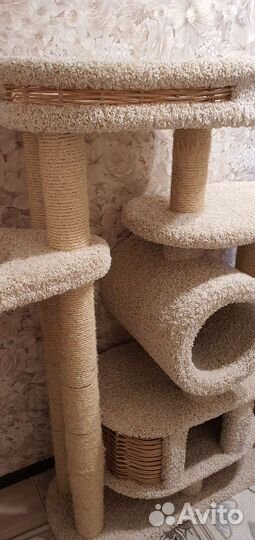 Домик для кошки с когтеточкой бу