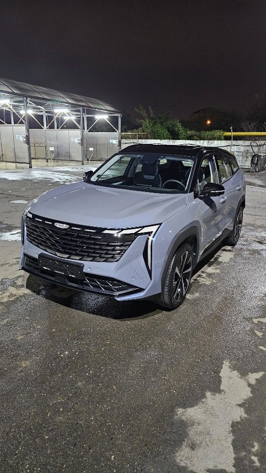 Geely Atlas: фото владельца