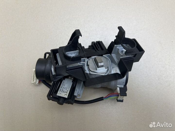 Замок зажигания Skoda Octavia A7