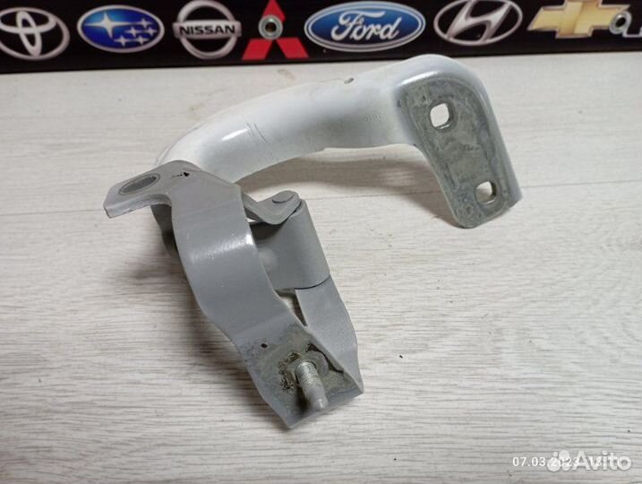 Петля двери багажника задняя правая Audi Q5 8R