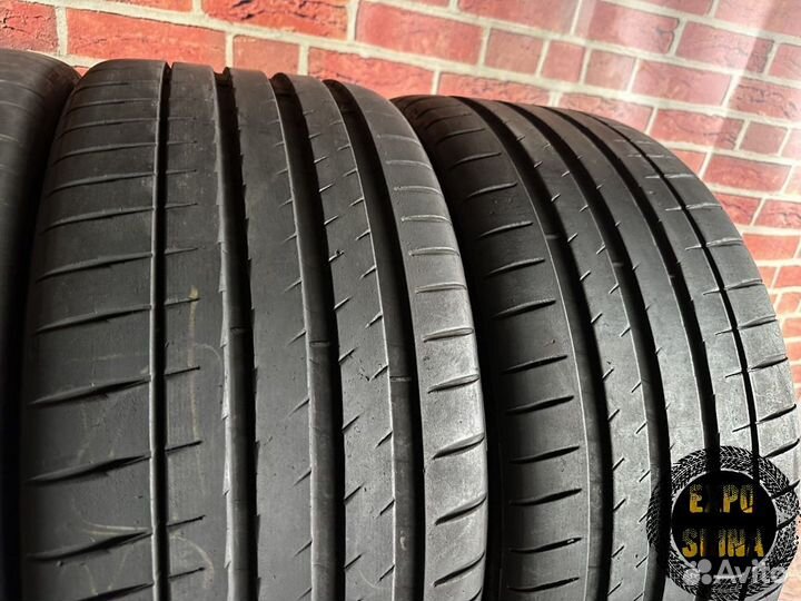 Michelin Pilot Sport 4 S 315/30 R22 и 275/35 R22