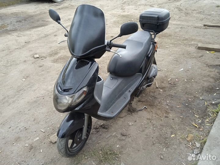 Скутер Suzuki Adress