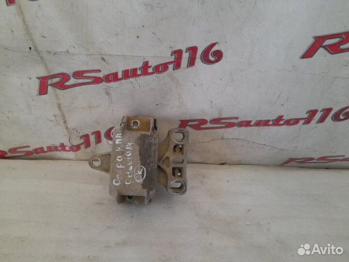 Подушка кпп левая Skoda Octavia A4 Рестайл