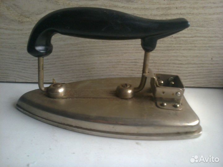 Утюг дорожный 1962 года