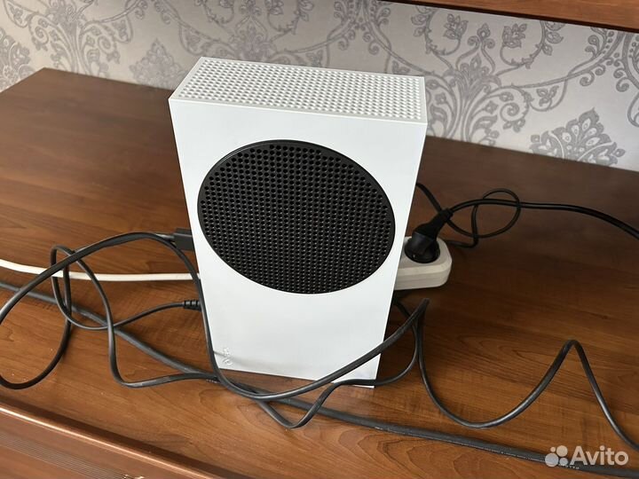 Игровая приставка xbox series s 512gb