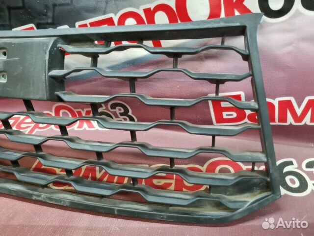 Решетка бампера передний Mitsubishi Pajero Sport