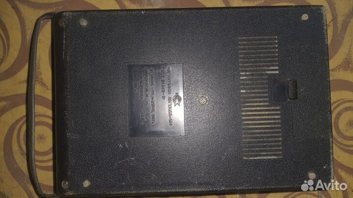 Кассетный магнитофон