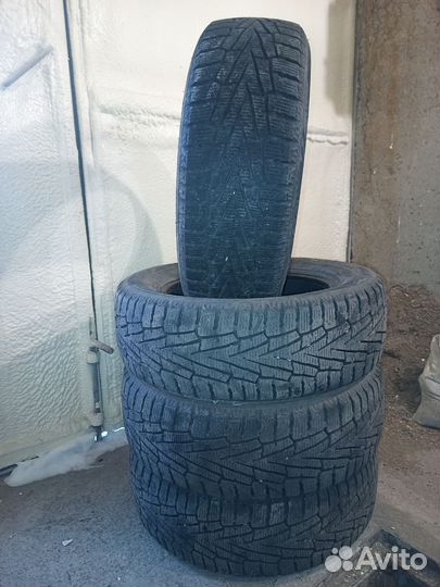 Roadstone Winguard WinSpike SUV 245/60 R18 105