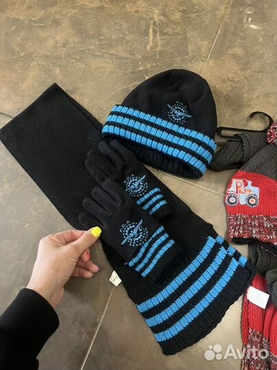 Детская шапка с шарфом новые