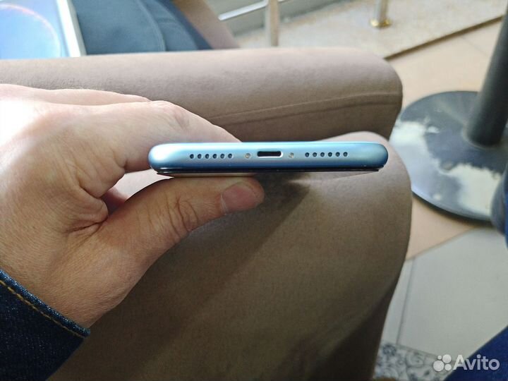 iPhone Xr, 128 ГБ