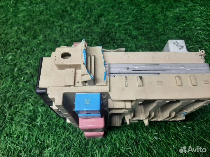 В наличии: блок предохранителей Toyota Camry V40