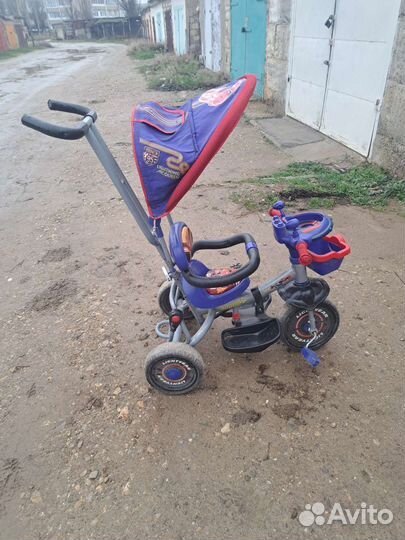 Детский трехколесный велосипед