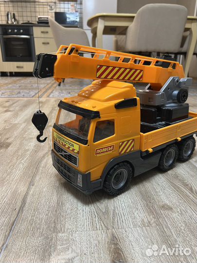 Кран, автокран игрушечный