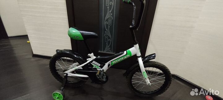 Детский велосипед 4 колёсный бу