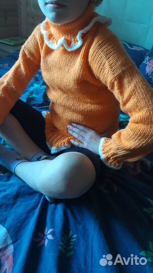 Свитер шерстяной