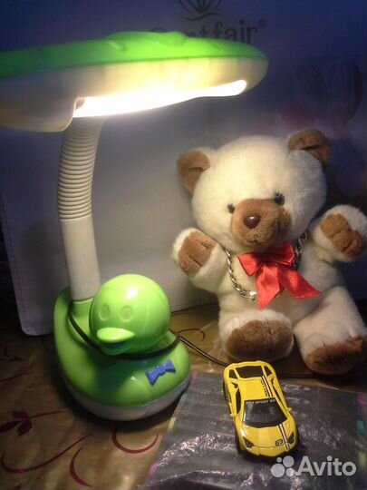 Настольная лампа