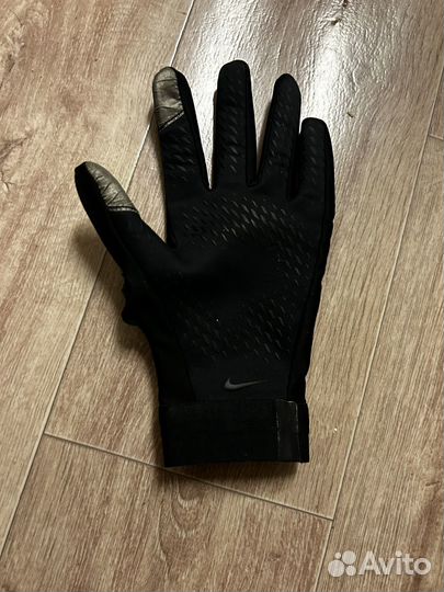 Перчатки nike hyperwarm