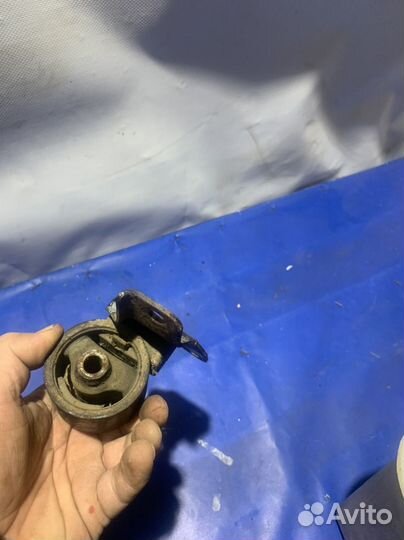 Подушка двигателя daihatsu mira l200s