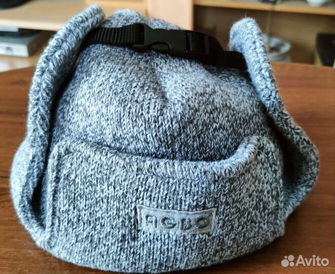 Шапки осенние и зимние, шарф детские. Цены разные