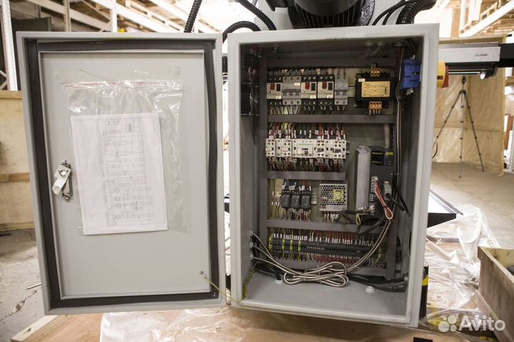 Фрезерный станок Stalex MUF150 Servo