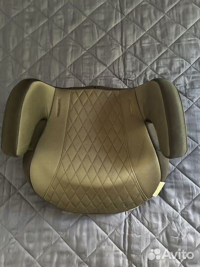 Детское автокресло /бустер 22-36 кг