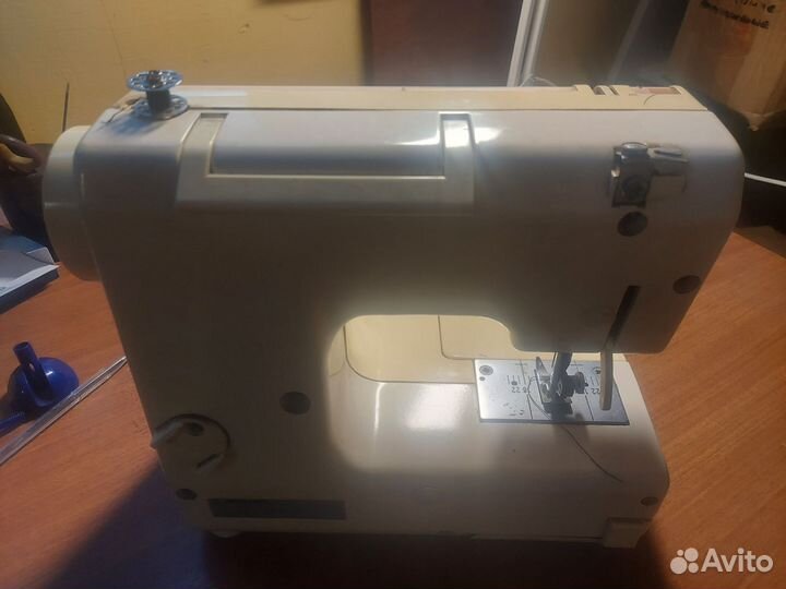 Швейная машина Jaguar