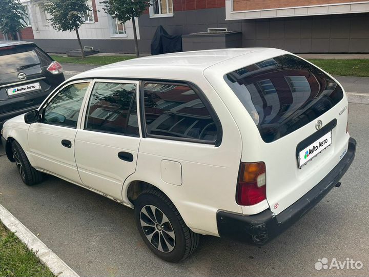 Toyota Corolla 1.3 AT, 2001, 460 000 км