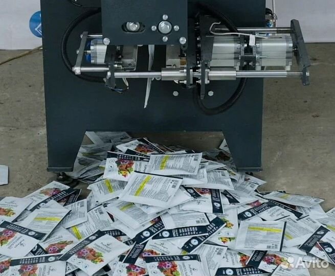 Фасовочно-упаковочный автомат в пакеты Саше