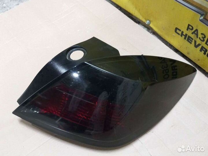 Фонарь задний правый Опель Астра Н купе