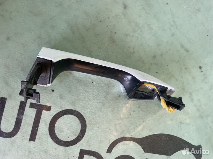 Ручка передняя правая kia sportage 4