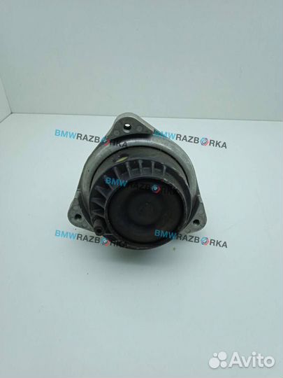 Подушка крепления двигателя правая BMW 5