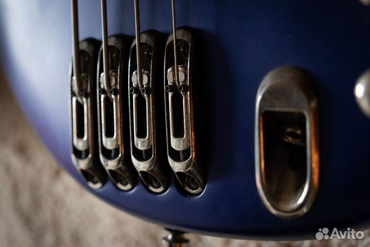 Бас-гитара безладовая Ibanez EDA 900f
